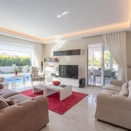 Villa Nirvana *