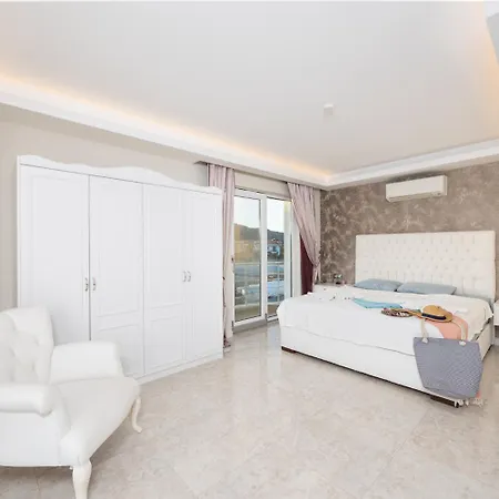 Nirvana Villa *