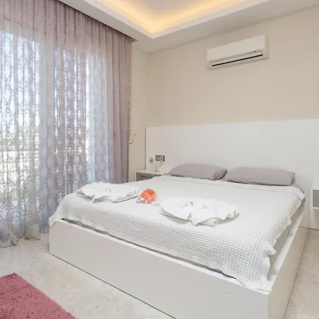 Nirvana Villa *