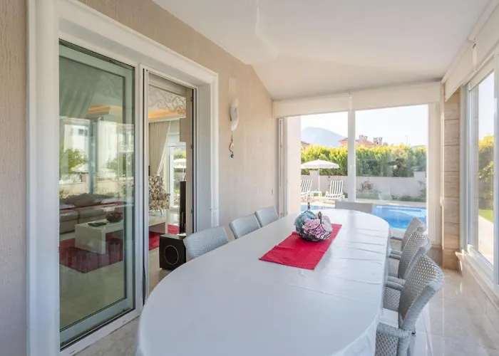 Villa Nirvana *